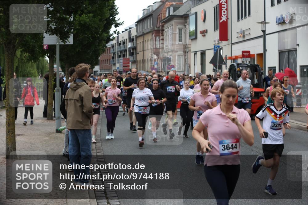 12.06.2026 - Holstenköstenlauf Andreas Tolksdorf http://msf.ph/oto/9744188 12.06.2026 17:34:05 Laufen 37, 3551, 3815, 478, 4521, 3644, 3068, 332, 3331, 89 meine-sportfotos.de
