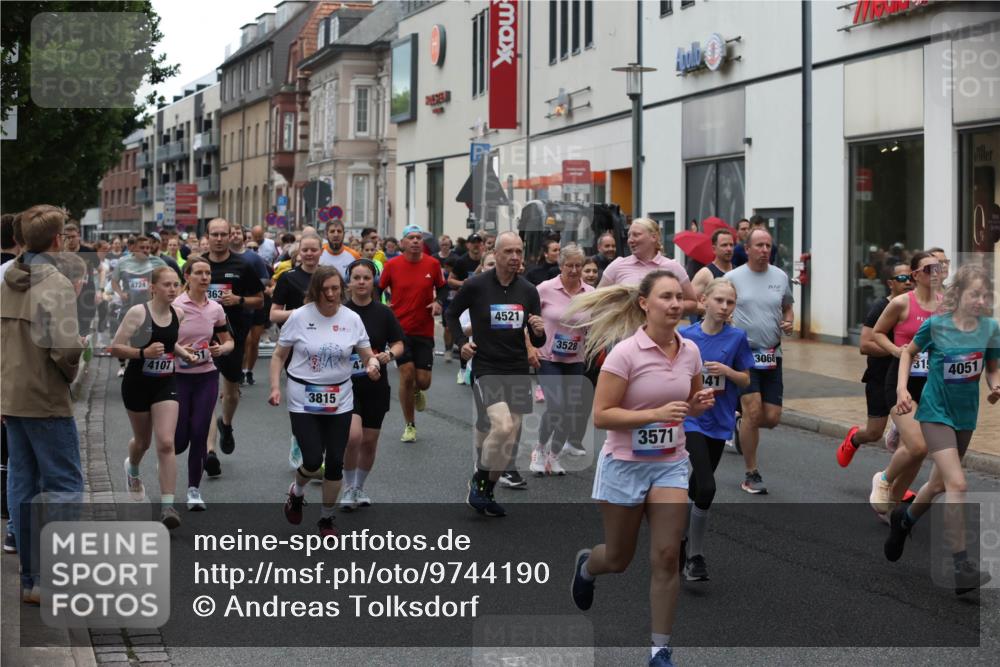 12.06.2026 - Holstenköstenlauf Andreas Tolksdorf http://msf.ph/oto/9744190 12.06.2026 17:34:06 Laufen 4724, 363, 4107, 3815, 4521, 3528, 3571, 41, 3068, 31, 4051 meine-sportfotos.de