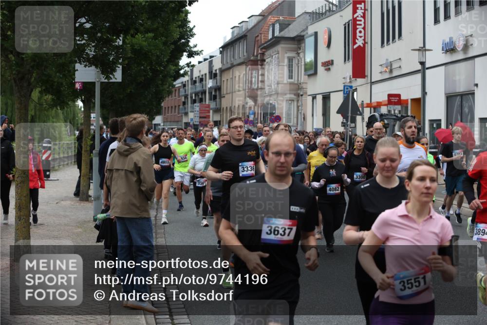 12.06.2026 - Holstenköstenlauf Andreas Tolksdorf http://msf.ph/oto/9744196 12.06.2026 17:34:09 Laufen 4911, 634, 3361, 3336, 3637, 4082, 3300, 4783, 3551, 3894 meine-sportfotos.de