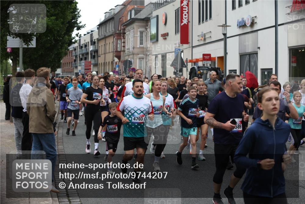 12.06.2026 - Holstenköstenlauf Andreas Tolksdorf http://msf.ph/oto/9744207 12.06.2026 17:34:15 Laufen 444, 300, 4667, 512, 3406, 4703, 3407, 6, 4652817, 3688, 589 meine-sportfotos.de
