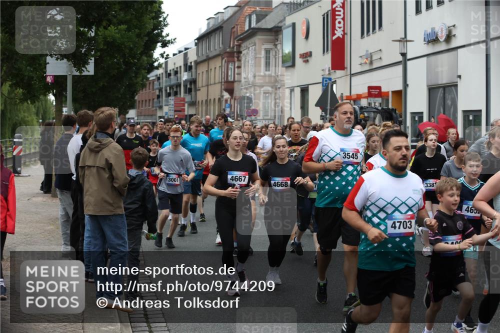 12.06.2026 - Holstenköstenlauf Andreas Tolksdorf http://msf.ph/oto/9744209 12.06.2026 17:34:17 Laufen 4667, 3001, 4668, 3545, 4703, 338, 40, 46 meine-sportfotos.de