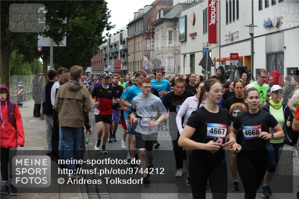 12.06.2026 - Holstenköstenlauf Andreas Tolksdorf http://msf.ph/oto/9744212 12.06.2026 17:34:18 Laufen 310, 300, 4667, 07, 4668 meine-sportfotos.de