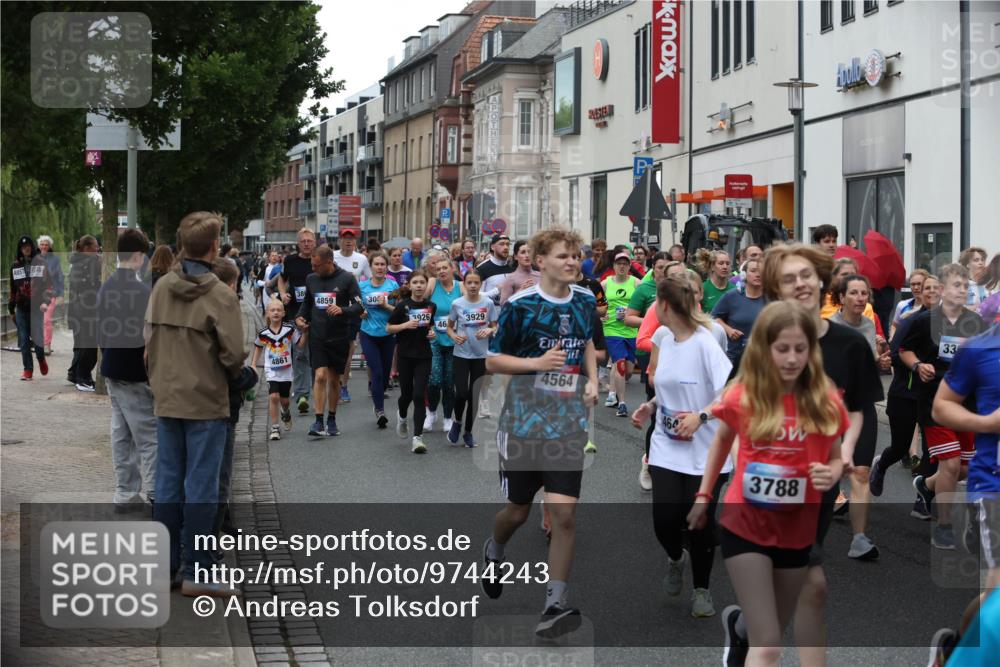 12.06.2026 - Holstenköstenlauf Andreas Tolksdorf http://msf.ph/oto/9744243 12.06.2026 17:34:39 Laufen 4861, 38, 4859, 830, 2926, 3929, 46, 4564, 464, 3788, 33 meine-sportfotos.de