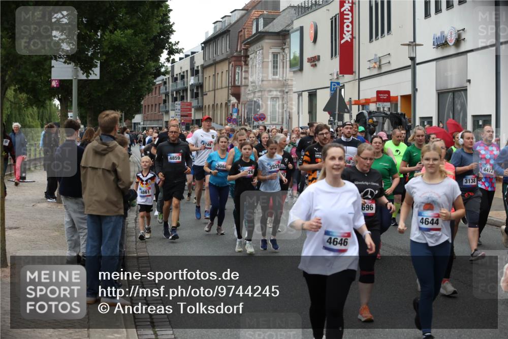 12.06.2026 - Holstenköstenlauf Andreas Tolksdorf http://msf.ph/oto/9744245 12.06.2026 17:34:40 Laufen 4861, 4859, 4749, 3088, 26, 3929, 88, 4646, 696, 4644, 3138, 4472 meine-sportfotos.de