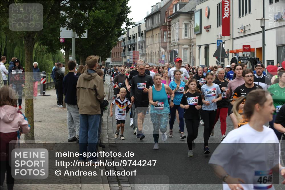 12.06.2026 - Holstenköstenlauf Andreas Tolksdorf http://msf.ph/oto/9744247 12.06.2026 17:34:41 Laufen 38, 4859, 4861, 4643, 3088, 3582, 3926, 3929, 448, 4646, 4 meine-sportfotos.de