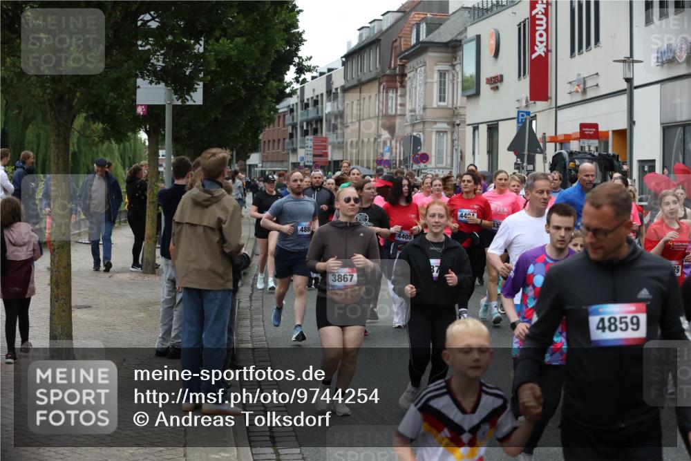 12.06.2026 - Holstenköstenlauf Andreas Tolksdorf http://msf.ph/oto/9744254 12.06.2026 17:34:46 Laufen 4886, 3867, 4404, 13, 4405, 4859, 39 meine-sportfotos.de