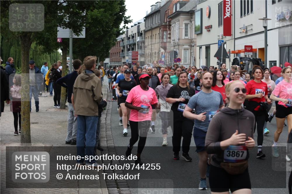 12.06.2026 - Holstenköstenlauf Andreas Tolksdorf http://msf.ph/oto/9744255 12.06.2026 17:34:48 Laufen 380, 2018, 458, 20, 328, 449, 4404, 3867, 433 meine-sportfotos.de