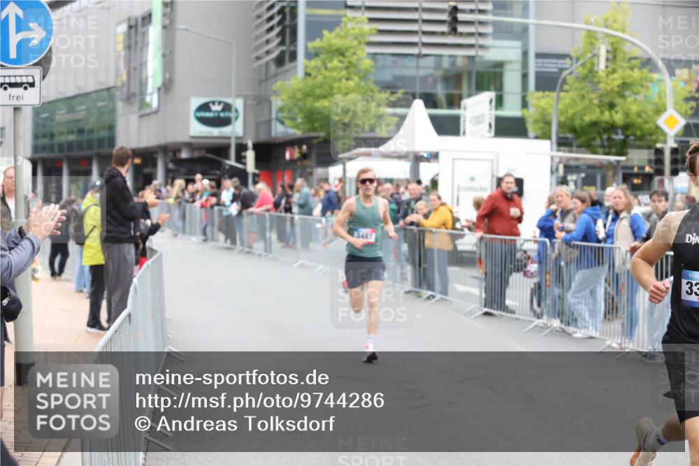 12.06.2026 - Holstenköstenlauf Andreas Tolksdorf http://msf.ph/oto/9744286 12.06.2026 17:48:16 Laufen 33 meine-sportfotos.de