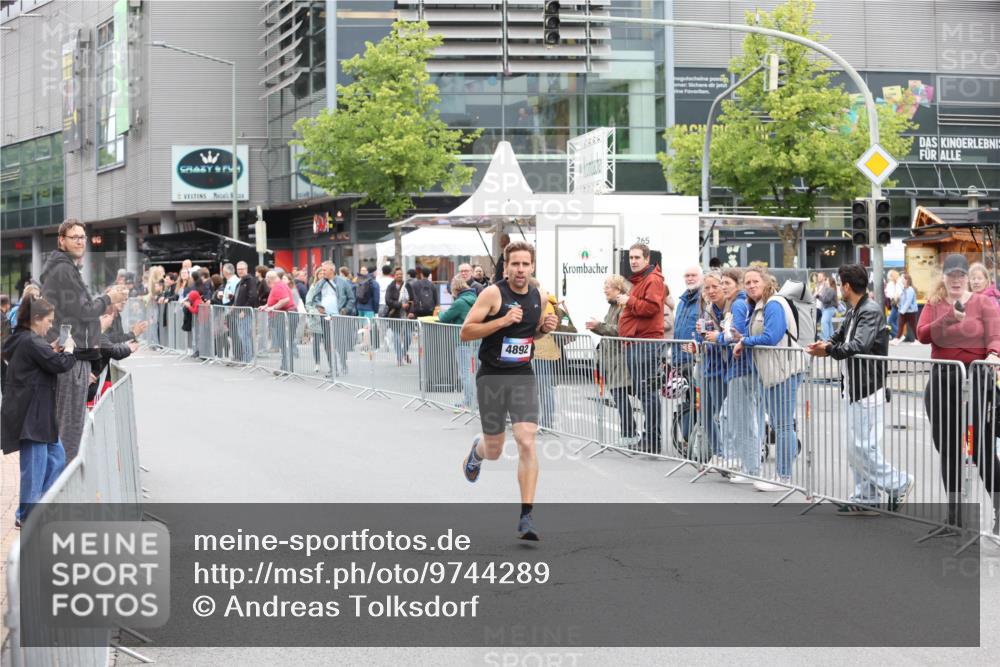 12.06.2026 - Holstenköstenlauf Andreas Tolksdorf http://msf.ph/oto/9744289 12.06.2026 17:48:25 Laufen 4892, 265 meine-sportfotos.de