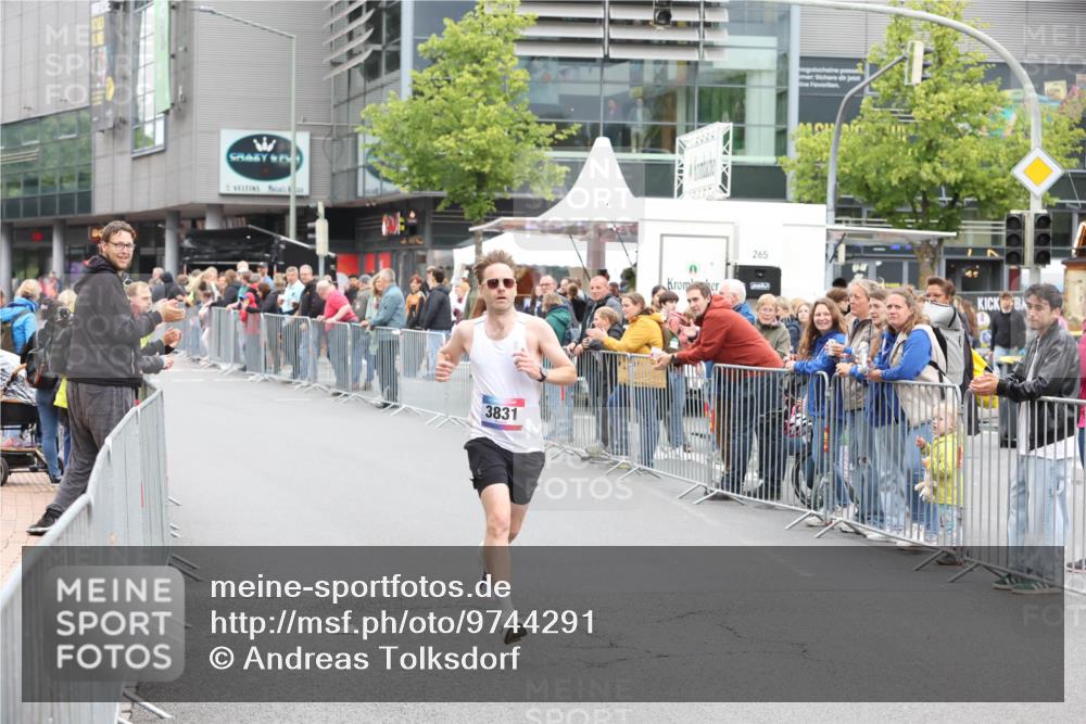 12.06.2026 - Holstenköstenlauf Andreas Tolksdorf http://msf.ph/oto/9744291 12.06.2026 17:48:52 Laufen 3831, 265 meine-sportfotos.de