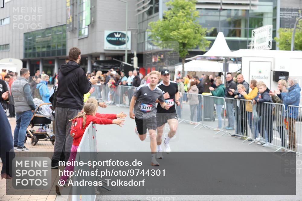 12.06.2026 - Holstenköstenlauf Andreas Tolksdorf http://msf.ph/oto/9744301 12.06.2026 17:50:06 Laufen 3311, 1214, 295 meine-sportfotos.de