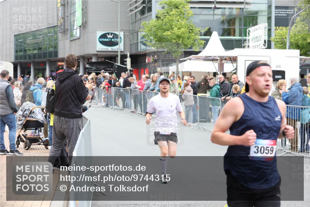 12.06.2026 - Holstenköstenlauf Andreas Tolksdorf http://msf.ph/oto/9744315 12.06.2026 17:50:31 Laufen 3059, 265 meine-sportfotos.de
