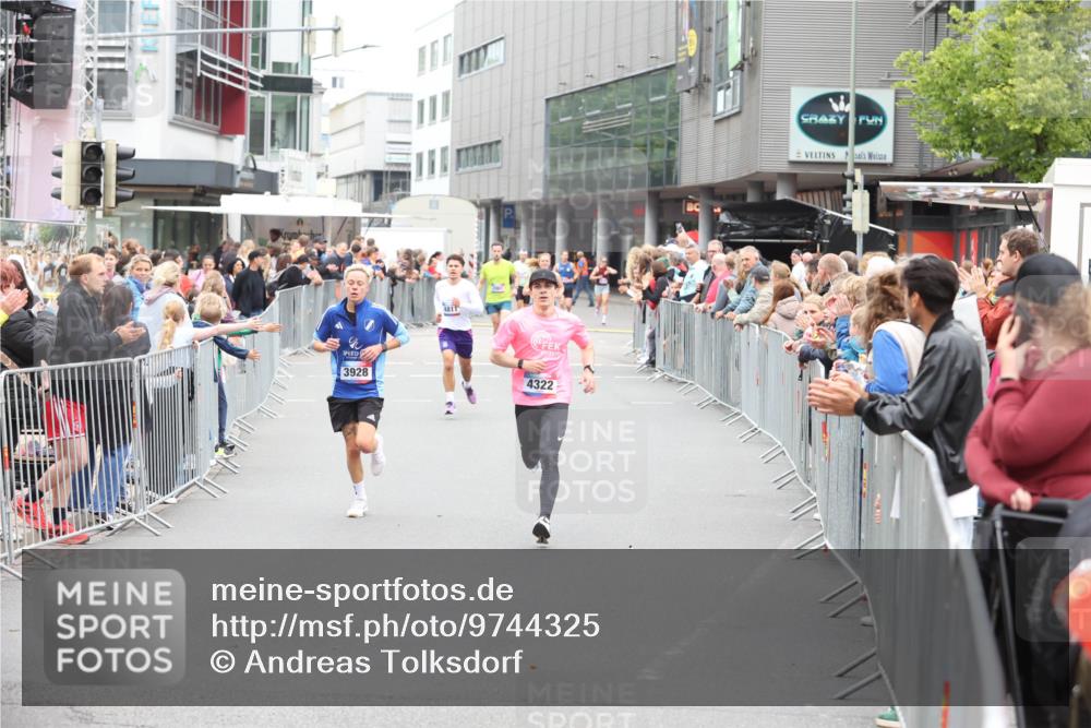 12.06.2026 - Holstenköstenlauf Andreas Tolksdorf http://msf.ph/oto/9744325 12.06.2026 17:50:53 Laufen 3928, 4811, 4322 meine-sportfotos.de