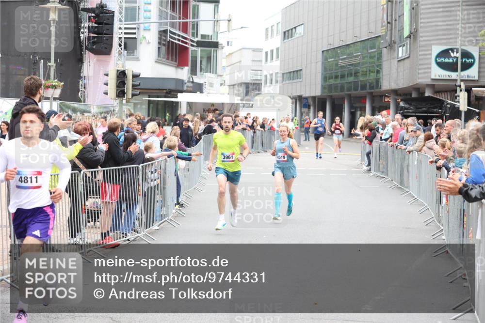 12.06.2026 - Holstenköstenlauf Andreas Tolksdorf http://msf.ph/oto/9744331 12.06.2026 17:50:58 Laufen 0, 4811, 3961, 4519 meine-sportfotos.de