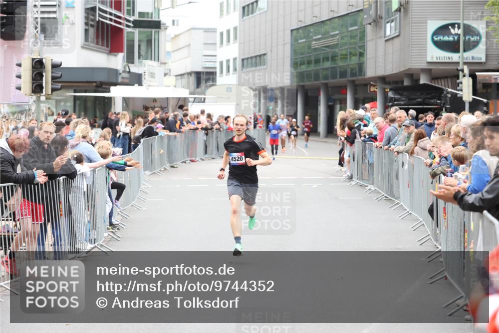 12.06.2026 - Holstenköstenlauf Andreas Tolksdorf http://msf.ph/oto/9744352 12.06.2026 17:51:27 Laufen 4520 meine-sportfotos.de