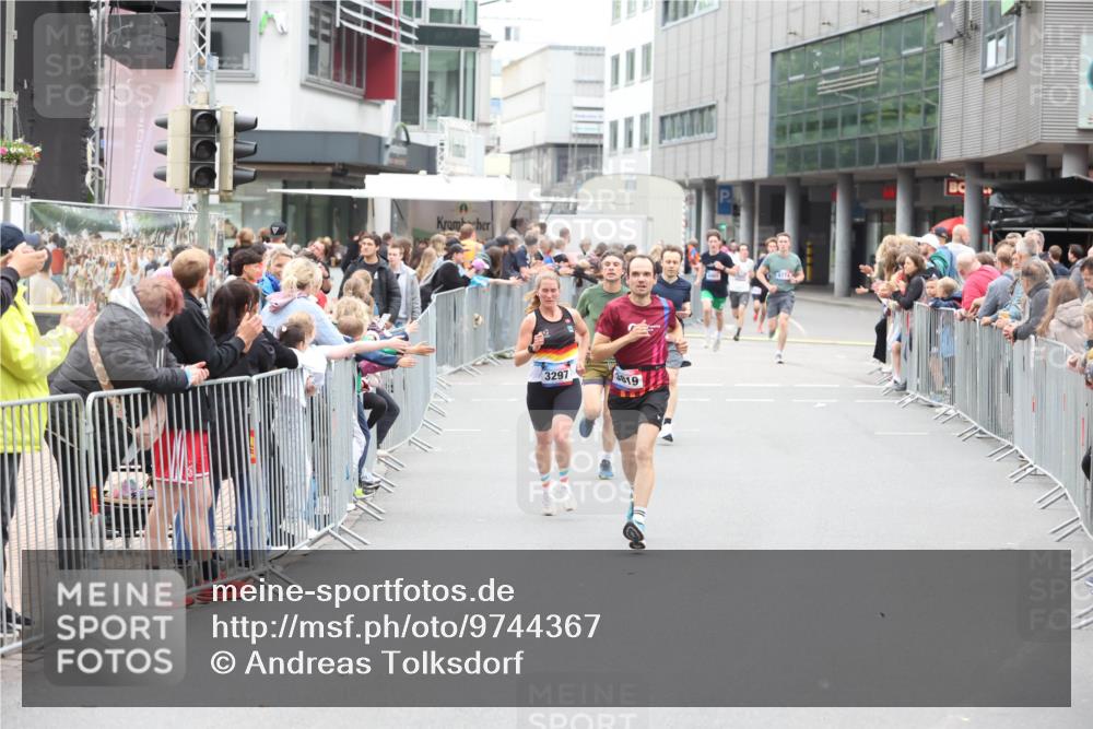 12.06.2026 - Holstenköstenlauf Andreas Tolksdorf http://msf.ph/oto/9744367 12.06.2026 17:51:42 Laufen 3297, 3819 meine-sportfotos.de