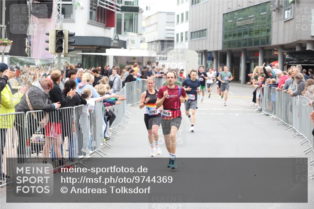12.06.2026 - Holstenköstenlauf Andreas Tolksdorf http://msf.ph/oto/9744369 12.06.2026 17:51:43 Laufen 3149, 3297, 3819 meine-sportfotos.de