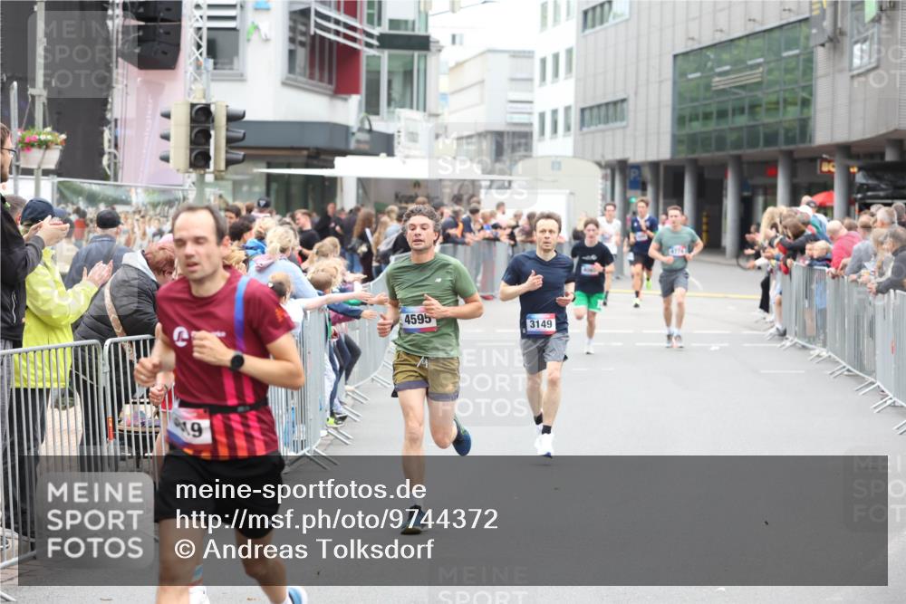 12.06.2026 - Holstenköstenlauf Andreas Tolksdorf http://msf.ph/oto/9744372 12.06.2026 17:51:45 Laufen 19, 4595, 3149 meine-sportfotos.de
