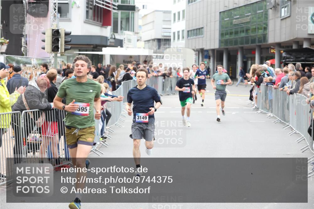 12.06.2026 - Holstenköstenlauf Andreas Tolksdorf http://msf.ph/oto/9744375 12.06.2026 17:51:46 Laufen 595, 3149, 065 meine-sportfotos.de