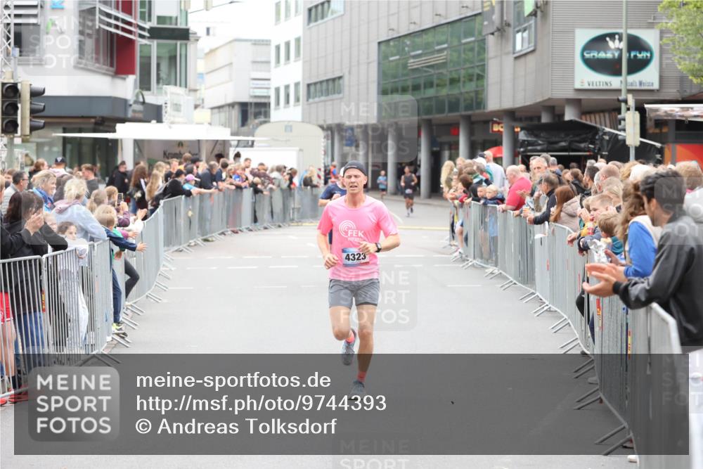 12.06.2026 - Holstenköstenlauf Andreas Tolksdorf http://msf.ph/oto/9744393 12.06.2026 17:52:04 Laufen 203, 4323 meine-sportfotos.de