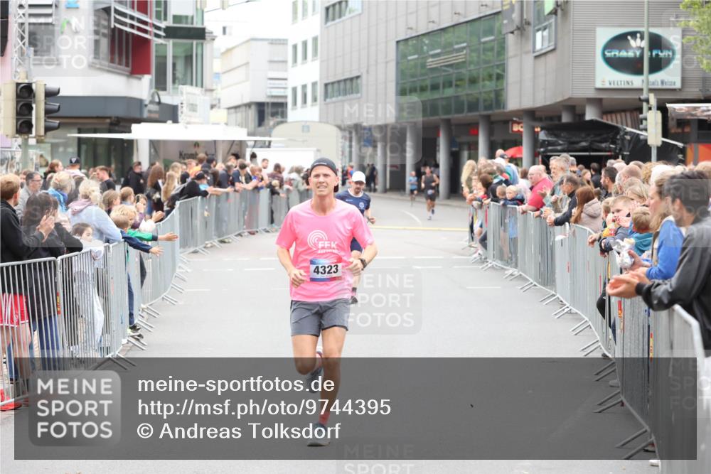 12.06.2026 - Holstenköstenlauf Andreas Tolksdorf http://msf.ph/oto/9744395 12.06.2026 17:52:05 Laufen 4323 meine-sportfotos.de