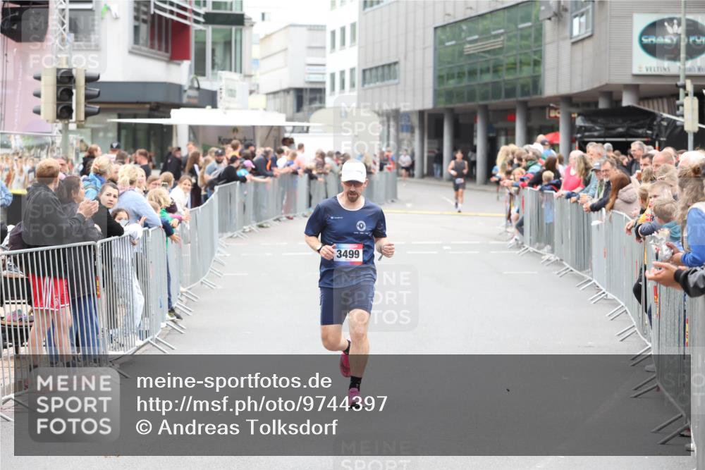 12.06.2026 - Holstenköstenlauf Andreas Tolksdorf http://msf.ph/oto/9744397 12.06.2026 17:52:08 Laufen 3499 meine-sportfotos.de