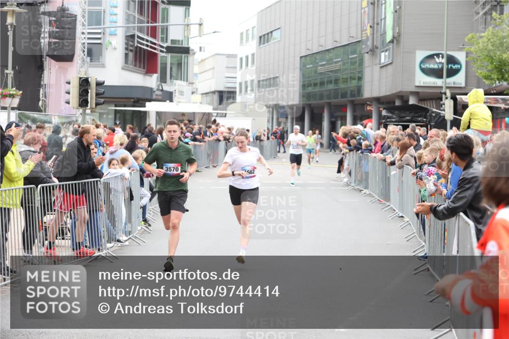 12.06.2026 - Holstenköstenlauf Andreas Tolksdorf http://msf.ph/oto/9744414 12.06.2026 17:52:30 Laufen 3570, 562 meine-sportfotos.de