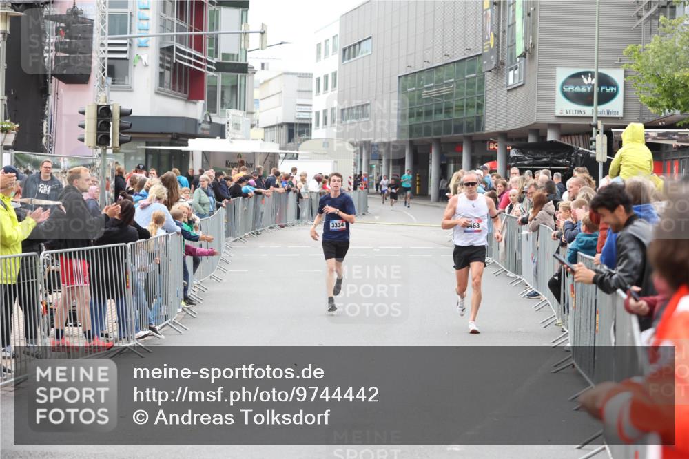 12.06.2026 - Holstenköstenlauf Andreas Tolksdorf http://msf.ph/oto/9744442 12.06.2026 17:53:14 Laufen 3334, 4463 meine-sportfotos.de