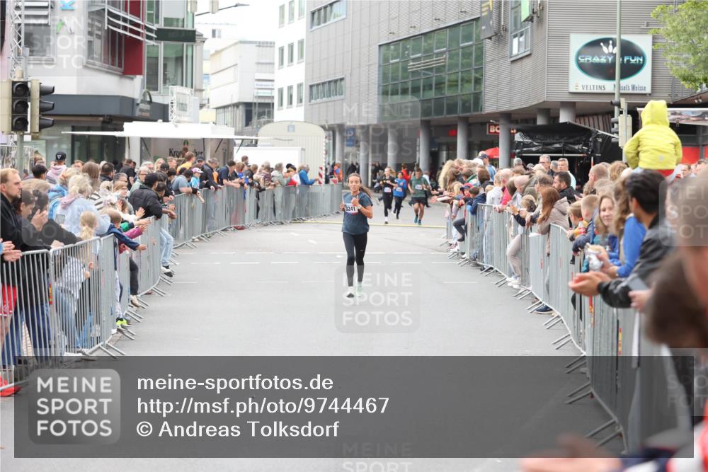 12.06.2026 - Holstenköstenlauf Andreas Tolksdorf http://msf.ph/oto/9744467 12.06.2026 17:53:55 Laufen 3241 meine-sportfotos.de
