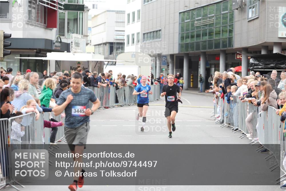 12.06.2026 - Holstenköstenlauf Andreas Tolksdorf http://msf.ph/oto/9744497 12.06.2026 17:54:26 Laufen 3445, 40, 3495, 4060, 1113 meine-sportfotos.de