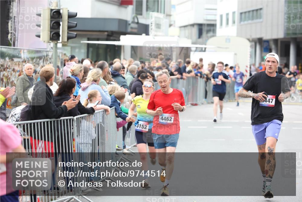 12.06.2026 - Holstenköstenlauf Andreas Tolksdorf http://msf.ph/oto/9744514 12.06.2026 17:54:47 Laufen 3152, 4462, 447 meine-sportfotos.de