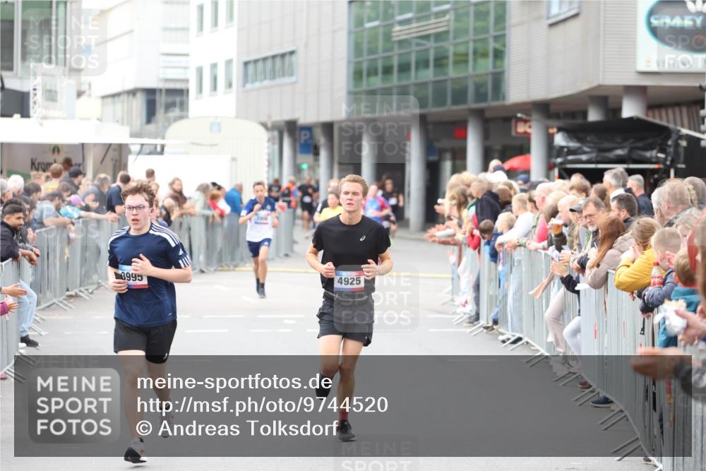 12.06.2026 - Holstenköstenlauf Andreas Tolksdorf http://msf.ph/oto/9744520 12.06.2026 17:54:53 Laufen 3995, 4925 meine-sportfotos.de