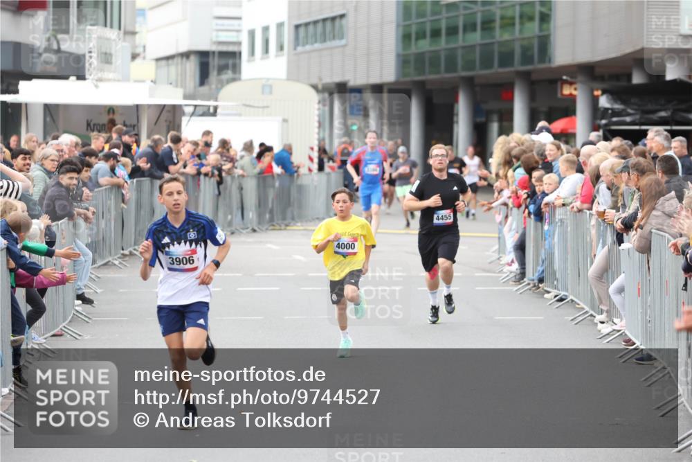 12.06.2026 - Holstenköstenlauf Andreas Tolksdorf http://msf.ph/oto/9744527 12.06.2026 17:54:58 Laufen 3906, 4000, 4455 meine-sportfotos.de