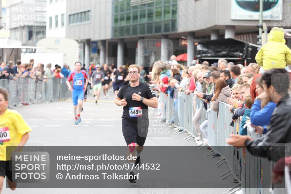12.06.2026 - Holstenköstenlauf Andreas Tolksdorf http://msf.ph/oto/9744532 12.06.2026 17:55:01 Laufen 00, 3346, 4455 meine-sportfotos.de