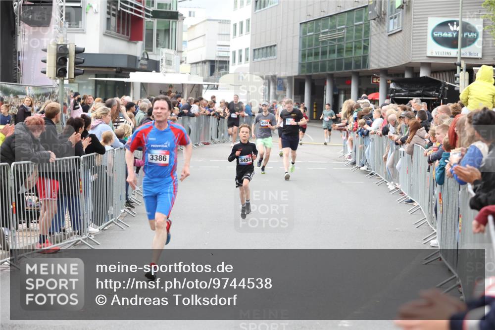 12.06.2026 - Holstenköstenlauf Andreas Tolksdorf http://msf.ph/oto/9744538 12.06.2026 17:55:07 Laufen 3386, 3453, 4550 meine-sportfotos.de