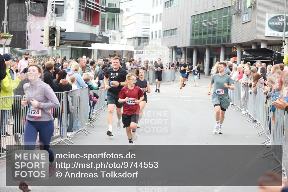 12.06.2026 - Holstenköstenlauf Andreas Tolksdorf http://msf.ph/oto/9744553 12.06.2026 17:55:18 Laufen 3724, 4722, 3951 meine-sportfotos.de