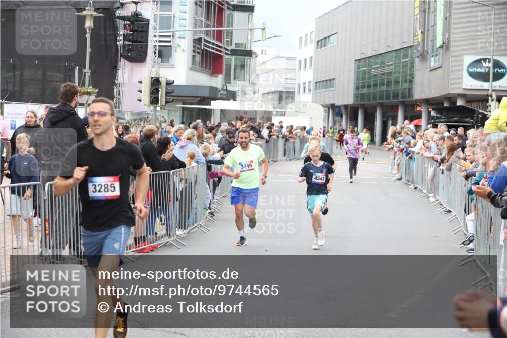 12.06.2026 - Holstenköstenlauf Andreas Tolksdorf http://msf.ph/oto/9744565 12.06.2026 17:55:28 Laufen 202, 3745, 3285, 4542 meine-sportfotos.de