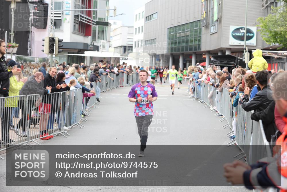 12.06.2026 - Holstenköstenlauf Andreas Tolksdorf http://msf.ph/oto/9744575 12.06.2026 17:55:34 Laufen 7484 meine-sportfotos.de