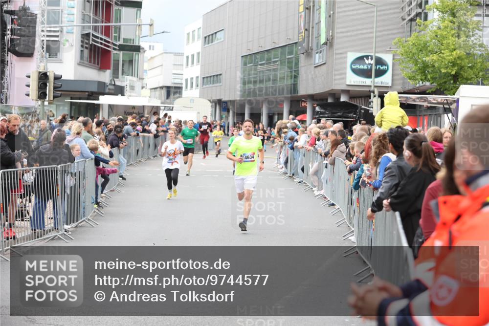12.06.2026 - Holstenköstenlauf Andreas Tolksdorf http://msf.ph/oto/9744577 12.06.2026 17:55:39 Laufen 3970, 4634 meine-sportfotos.de