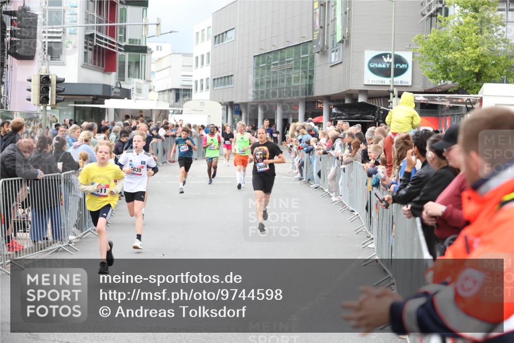 12.06.2026 - Holstenköstenlauf Andreas Tolksdorf http://msf.ph/oto/9744598 12.06.2026 17:55:51 Laufen 11, 4035, 4674, 4203, 420, 3606 meine-sportfotos.de