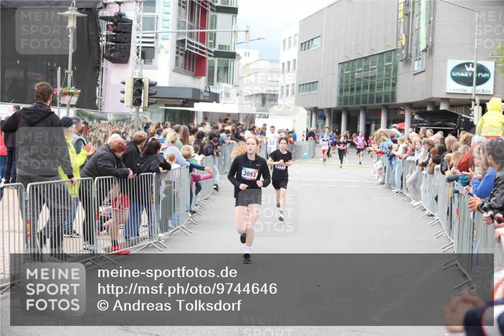 12.06.2026 - Holstenköstenlauf Andreas Tolksdorf http://msf.ph/oto/9744646 12.06.2026 17:56:20 Laufen 3093, 3701 meine-sportfotos.de