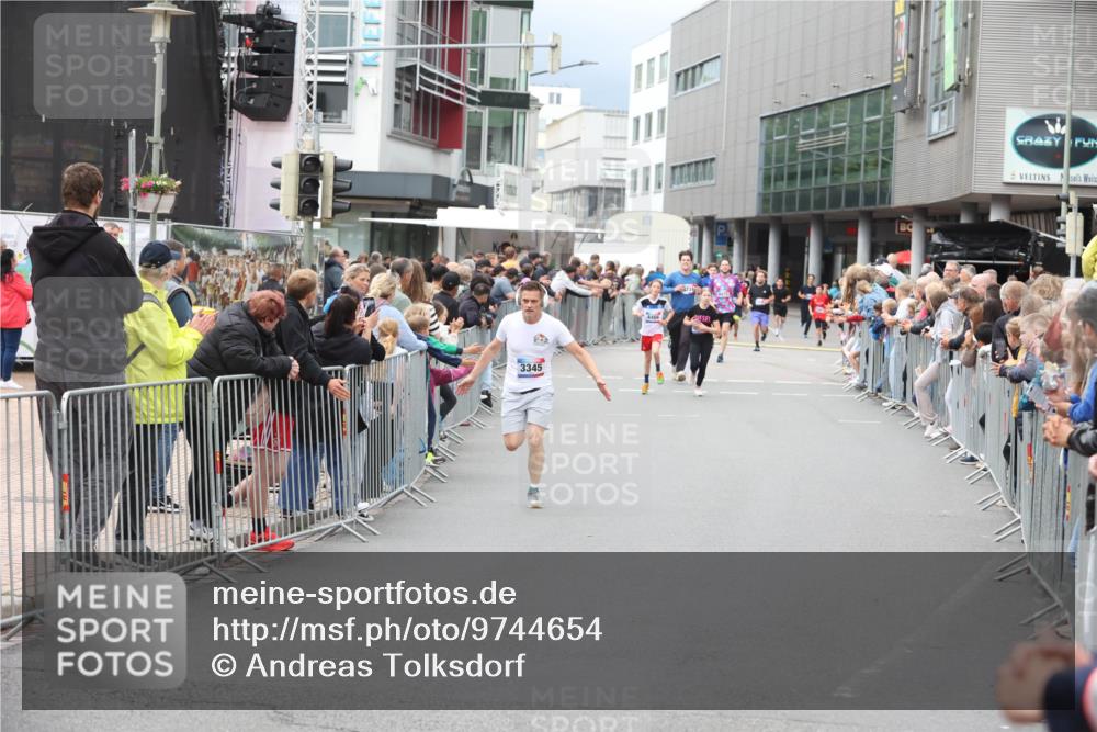 12.06.2026 - Holstenköstenlauf Andreas Tolksdorf http://msf.ph/oto/9744654 12.06.2026 17:56:26 Laufen 3345, 4466 meine-sportfotos.de