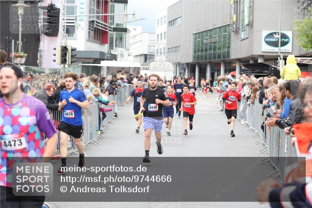 12.06.2026 - Holstenköstenlauf Andreas Tolksdorf http://msf.ph/oto/9744666 12.06.2026 17:56:36 Laufen 4473, 4478, 36, 4032, 4448, 3952, 3990 meine-sportfotos.de