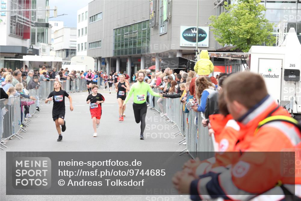 12.06.2026 - Holstenköstenlauf Andreas Tolksdorf http://msf.ph/oto/9744685 12.06.2026 17:56:49 Laufen 3258, 4780, 3198, 3048, 265 meine-sportfotos.de