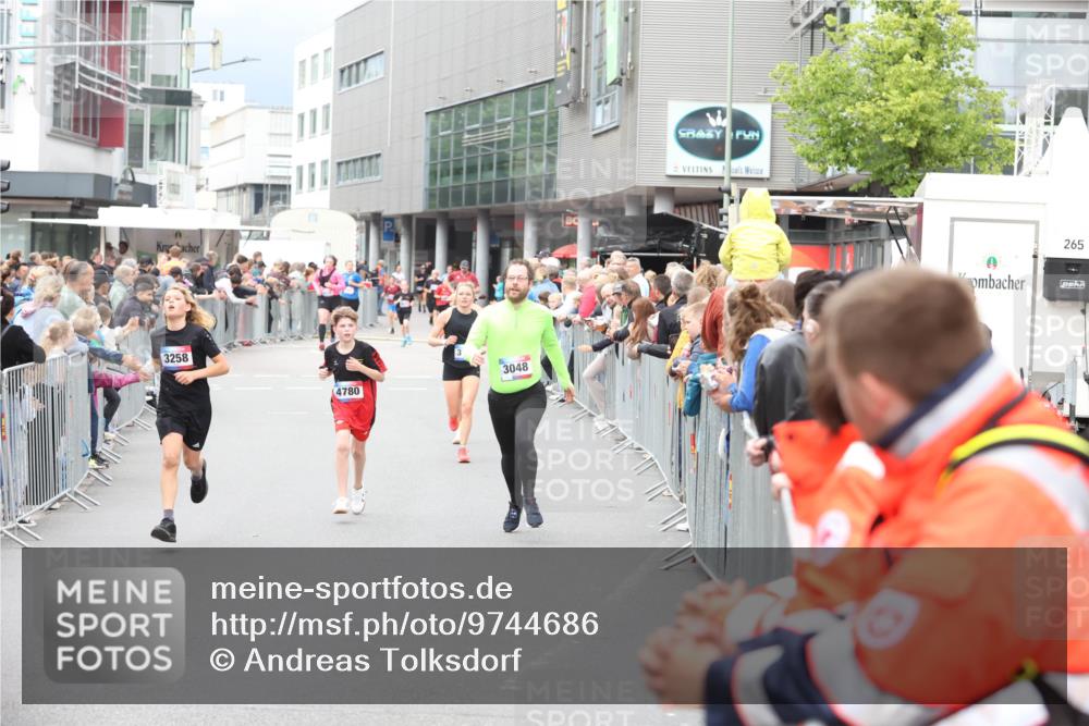12.06.2026 - Holstenköstenlauf Andreas Tolksdorf http://msf.ph/oto/9744686 12.06.2026 17:56:49 Laufen 3258, 4780, 3048, 265 meine-sportfotos.de
