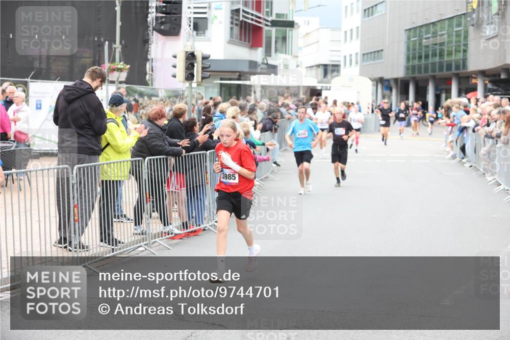 12.06.2026 - Holstenköstenlauf Andreas Tolksdorf http://msf.ph/oto/9744701 12.06.2026 17:57:03 Laufen 3985, 4098, 4231 meine-sportfotos.de