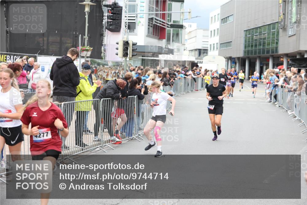 12.06.2026 - Holstenköstenlauf Andreas Tolksdorf http://msf.ph/oto/9744714 12.06.2026 17:57:12 Laufen 4277, 3829 meine-sportfotos.de
