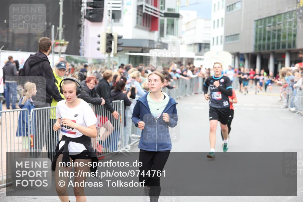 12.06.2026 - Holstenköstenlauf Andreas Tolksdorf http://msf.ph/oto/9744761 12.06.2026 17:57:58 Laufen 3742, 33 meine-sportfotos.de