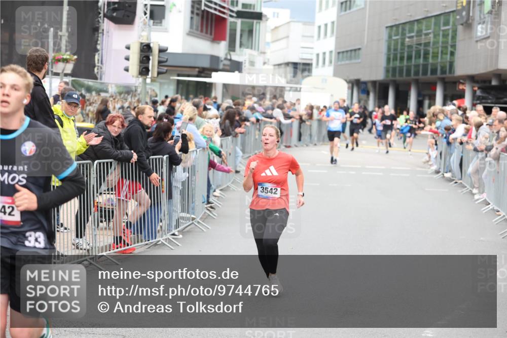 12.06.2026 - Holstenköstenlauf Andreas Tolksdorf http://msf.ph/oto/9744765 12.06.2026 17:58:00 Laufen 42, 33, 3542 meine-sportfotos.de