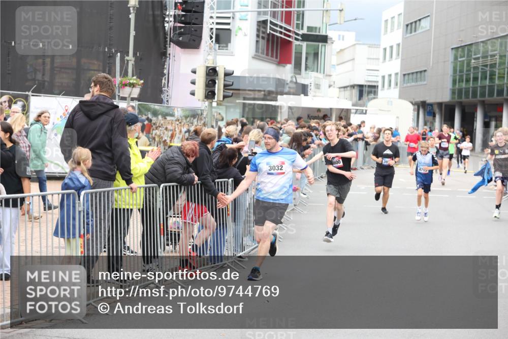 12.06.2026 - Holstenköstenlauf Andreas Tolksdorf http://msf.ph/oto/9744769 12.06.2026 17:58:07 Laufen 3032, 3600, 4715 meine-sportfotos.de